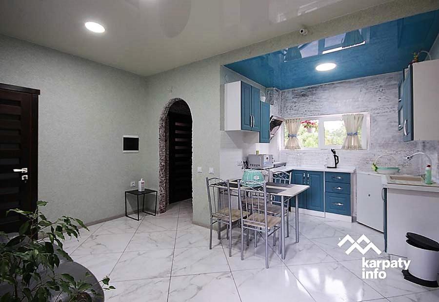 Hammam Spa Villa Daroso Kossiv Extérieur photo